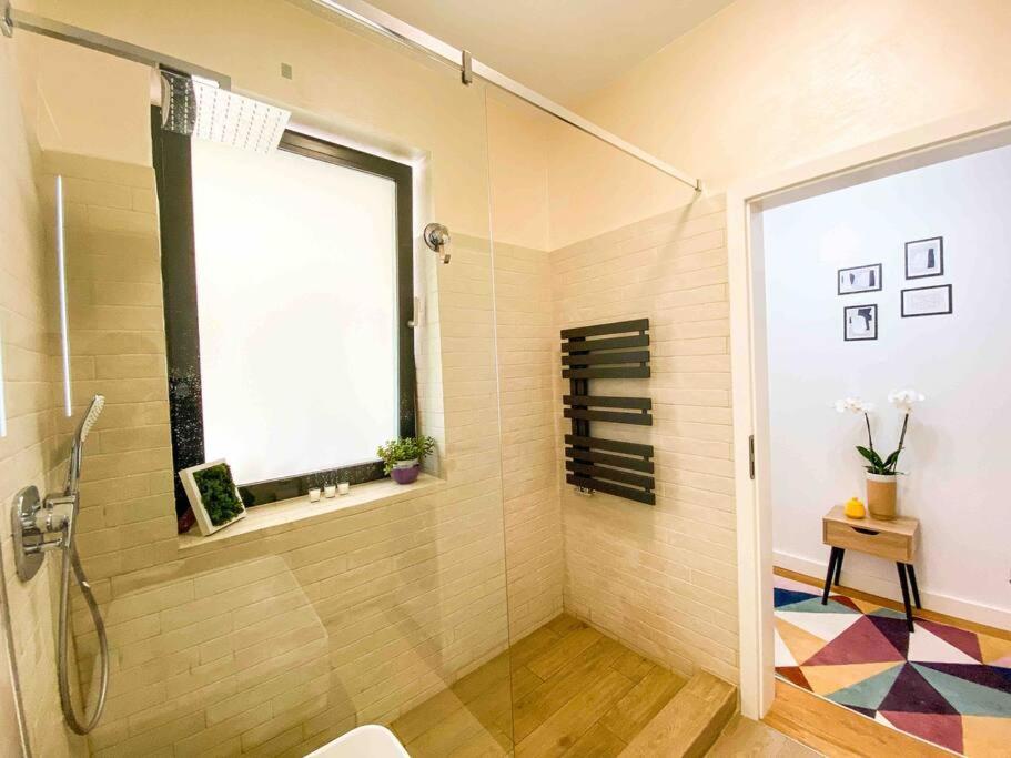 8Ight Apartment Brasov Bagian luar foto