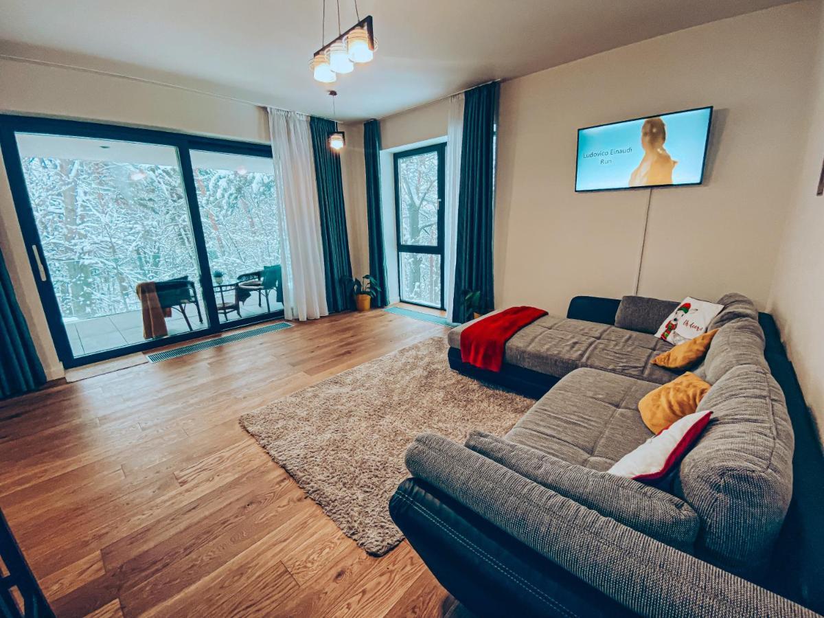 8Ight Apartment Brasov Bagian luar foto